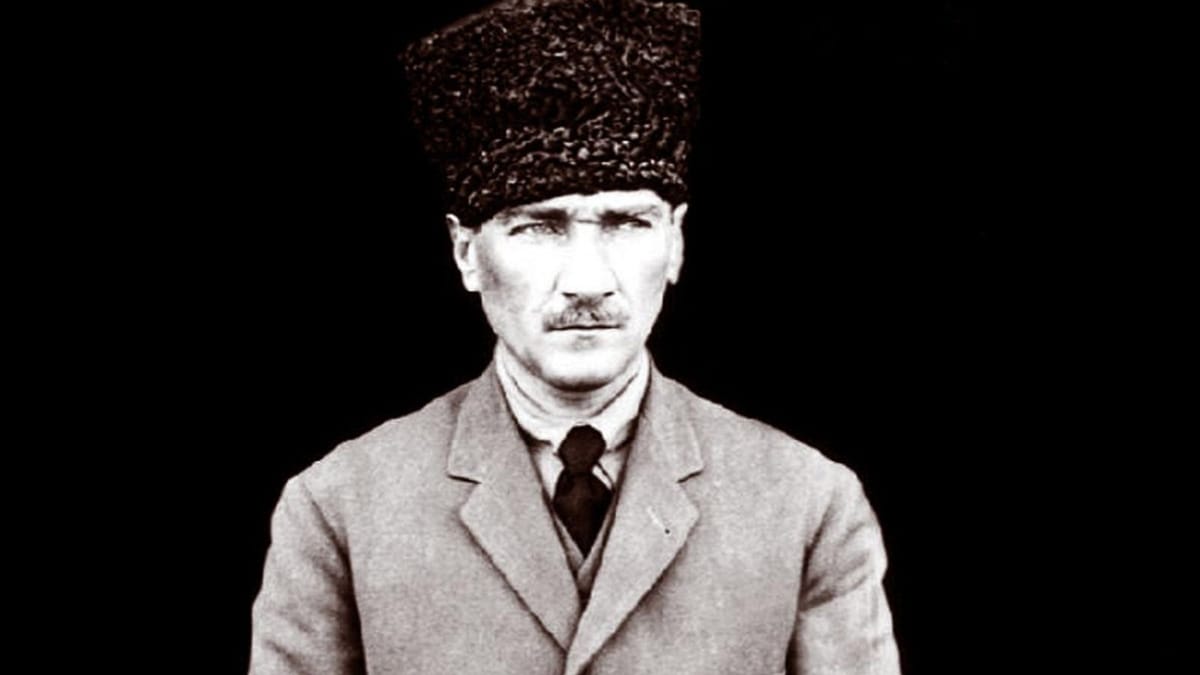 Neden Bazı Kesimler Atatürk’e ve Atatürk Değerlerine Saldırıyor?