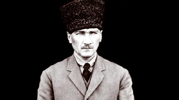 Neden Bazı Kesimler Atatürk’e ve Atatürk Değerlerine Saldırıyor?