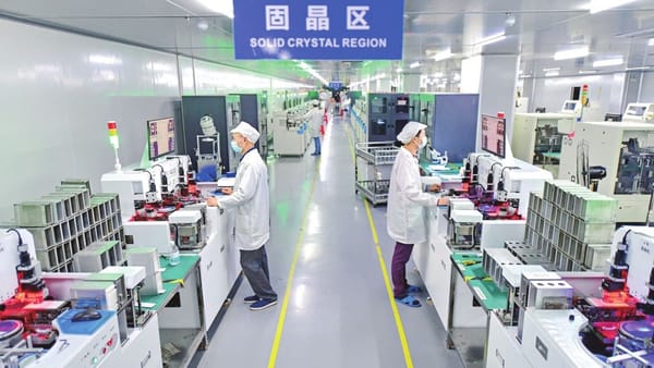 Çin Gerçekten Bir “Kutu Üreticisi” mi?